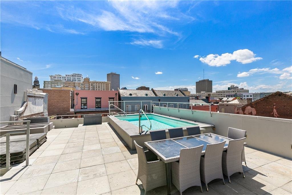 Condo in New Orleans, Louisiana, United States 4 - 18320875