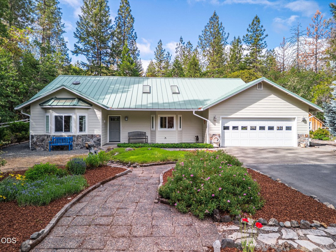 House in Grants Pass, Oregon, United States 1 - 18318529