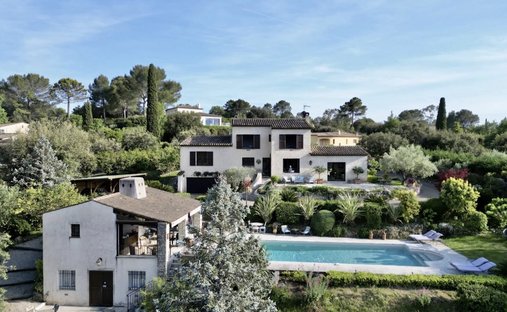 Maison à Sud, Roquefort-les-Pins, France 1