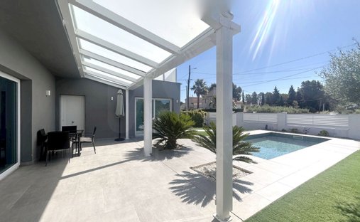 Townhouse in les Tres Cales, l'Ametlla de Mar, Spain 1