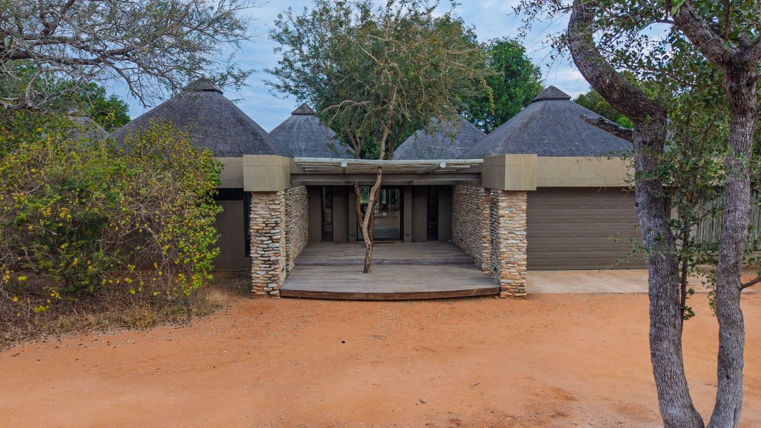 House in Hoedspruit, Limpopo, South Africa 5 - 18320821
