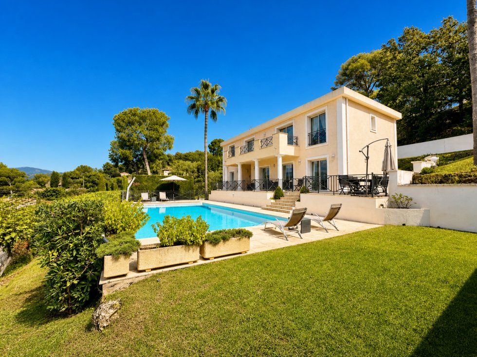 Villa in Mougins, Provence-Alpes-Côte d'Azur, France 3 - 15654138