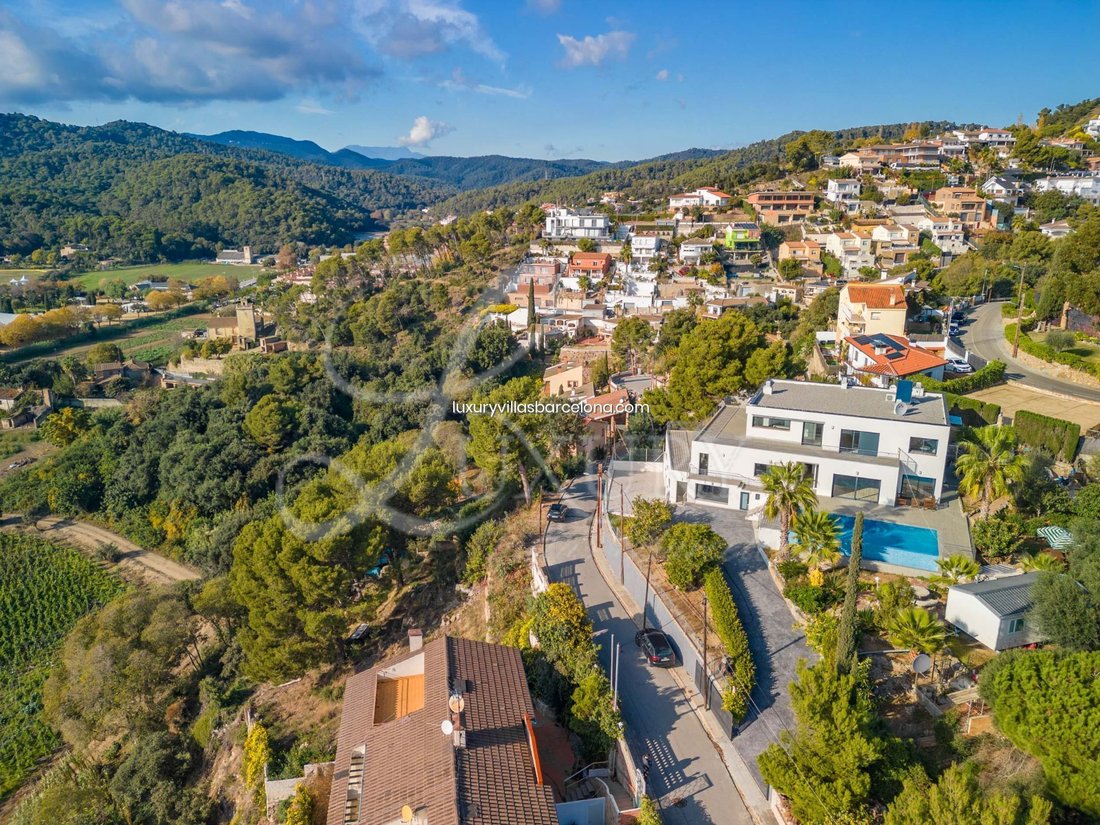 Villa in Pineda de Mar, Catalonia, Spain 3 - 18321002