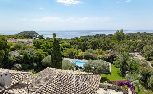 Villa in Zonza, Corsica, France 1