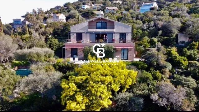 House in Île du Levant, Provence-Alpes-Côte d'Azur, France 5 - 18319975