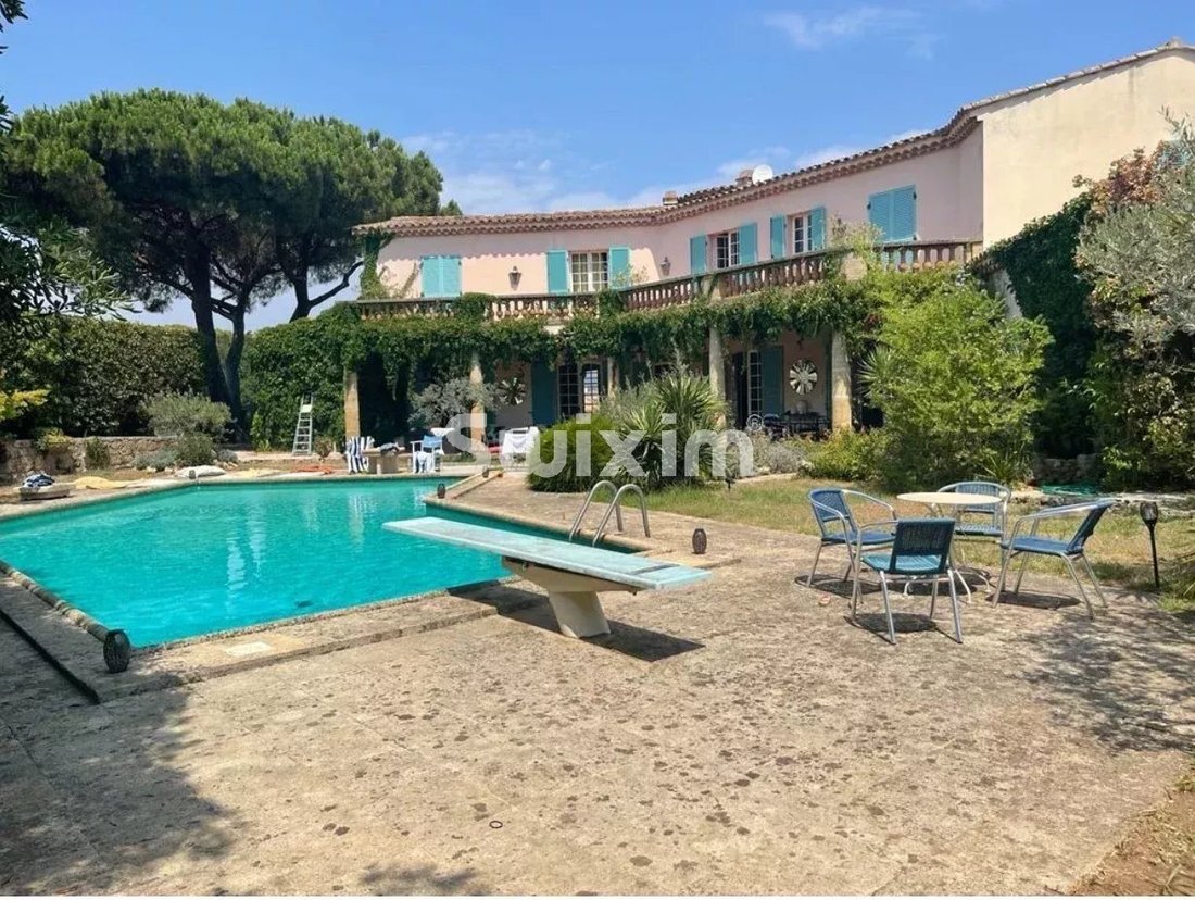 Estate in Zone Ouest Urbaine, Saint-Tropez, France 2 - 18319947