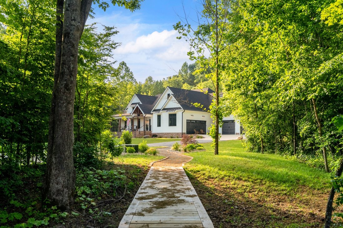 House in Collinwood, Tennessee, United States 4 - 18319454