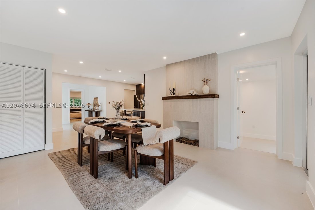 House in Miami, Florida, United States 3 - 18321794