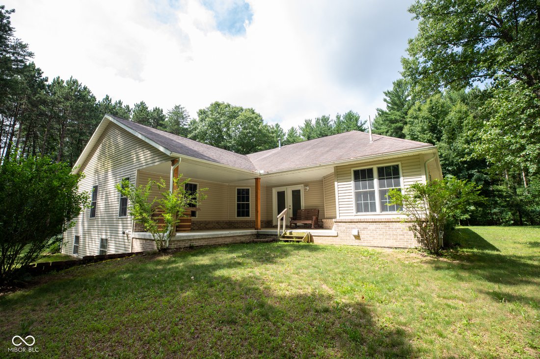 House in Plymouth, Indiana, United States 4 - 18320444