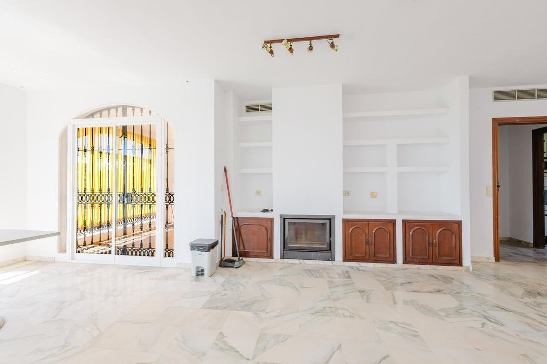 Villa in Benalmadena, Andalusia, Spain 5 - 18298609