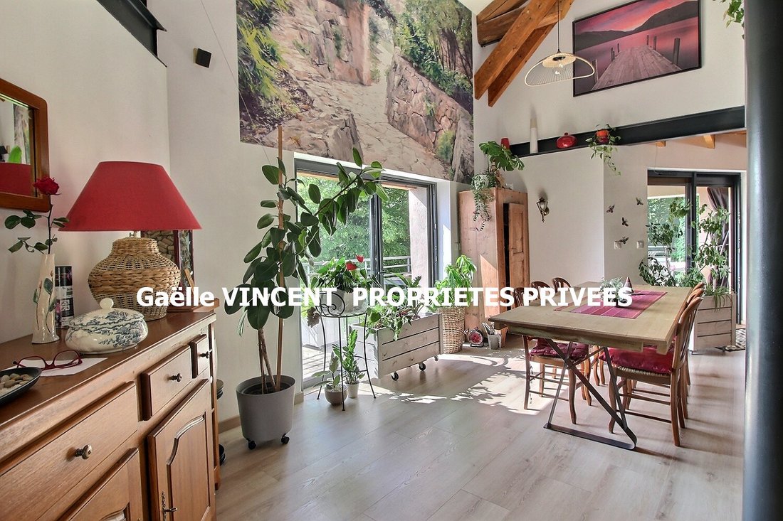 Villa in Saint-Julien-Molin-Molette, Auvergne-Rhône-Alpes, France 1 - 18320297