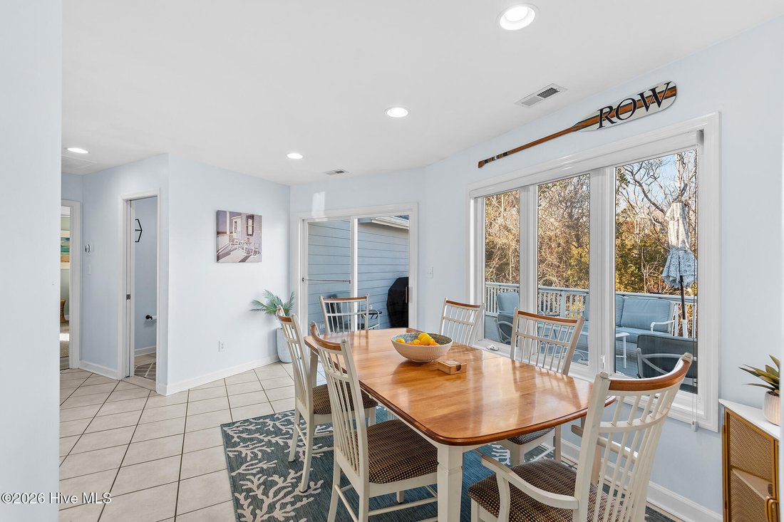 House in Pine Knoll Shores, North Carolina, United States 4 - 16982842