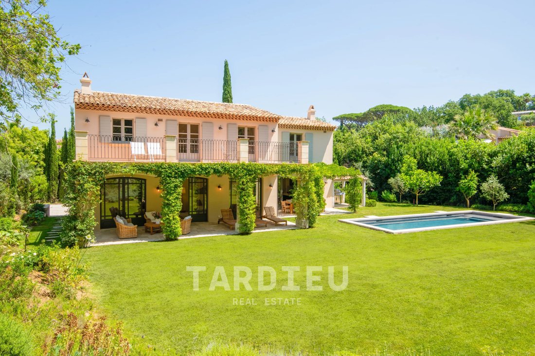Estate in Zone Ouest Urbaine, Saint-Tropez, France 3 - 18319925