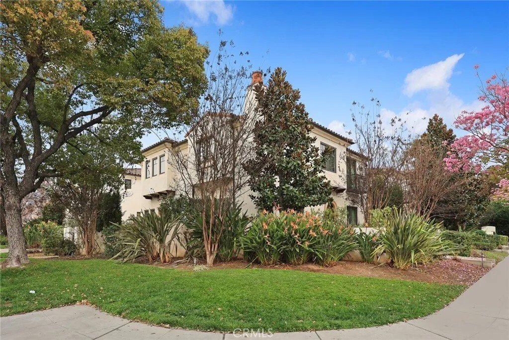 Condo in Arcadia, California, United States 3 - 18318445