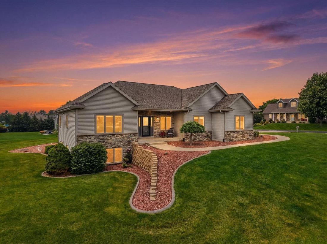 House in Sun Prairie, Wisconsin, United States 1 - 18320807