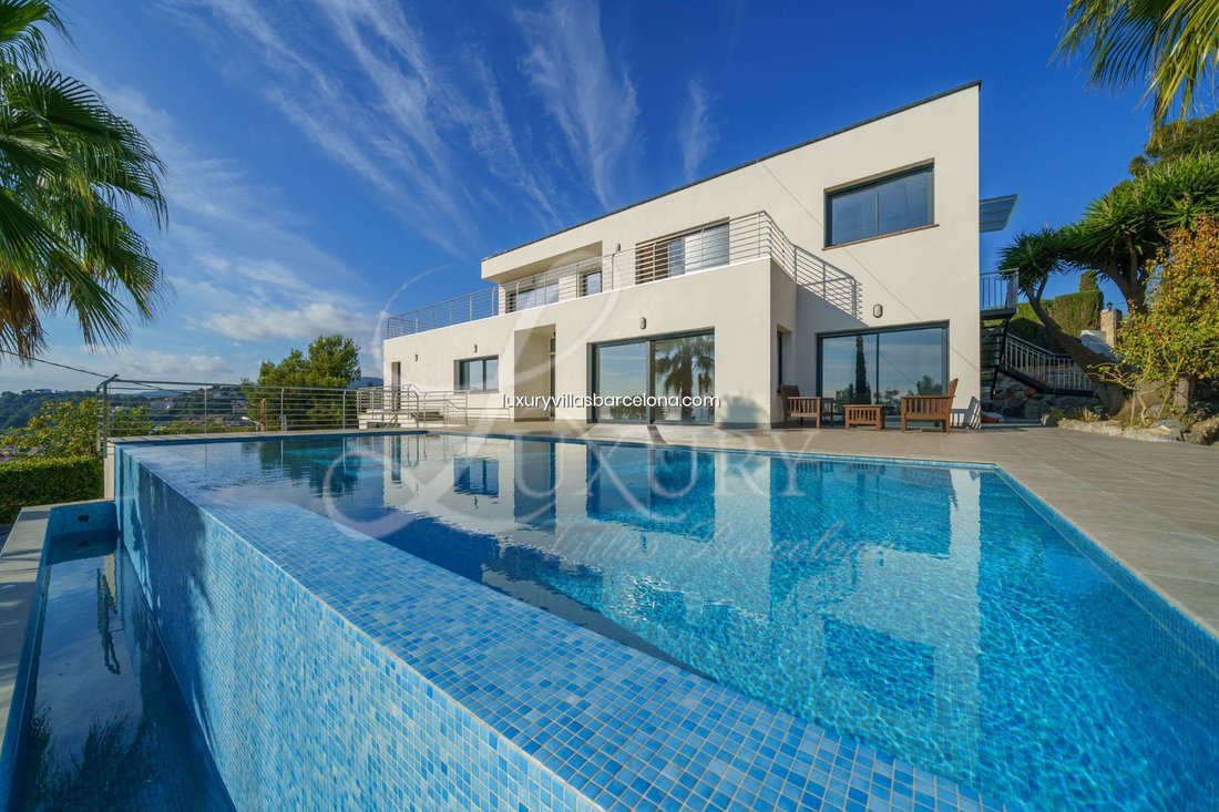 Villa in Pineda de Mar, Catalonia, Spain 1 - 18321002