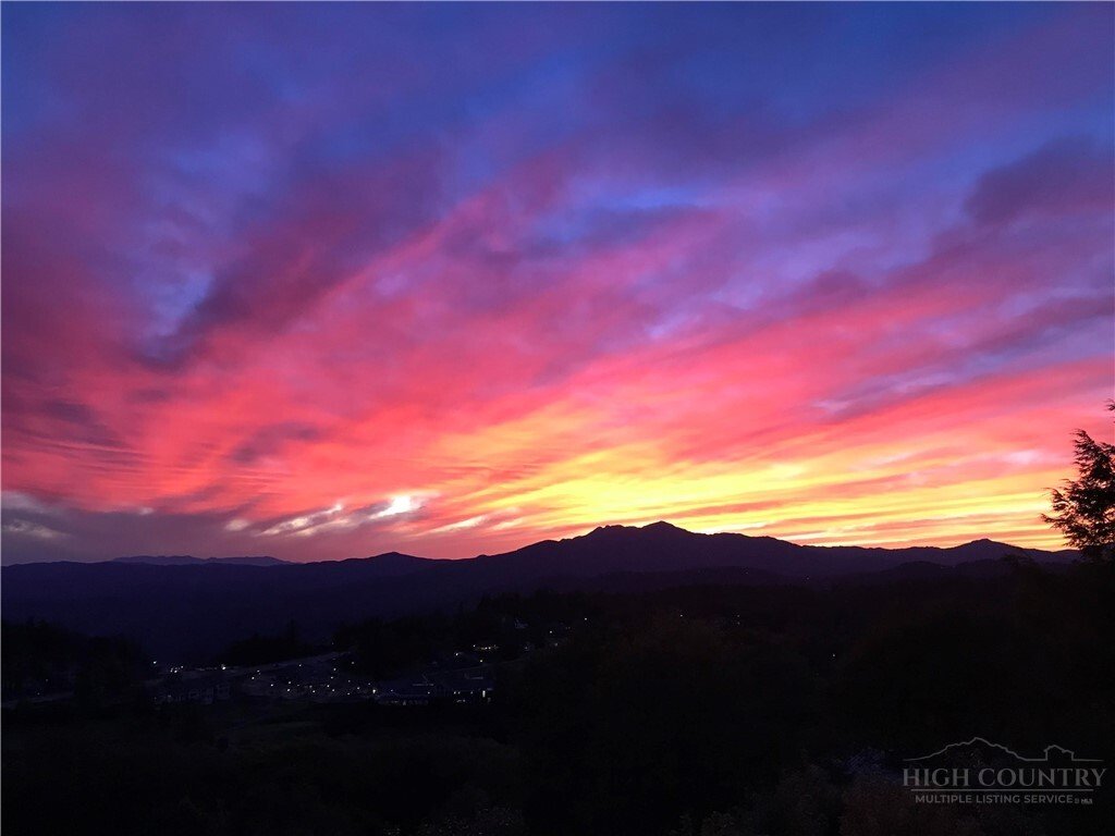 House in Blowing Rock, North Carolina, United States 5 - 18318446