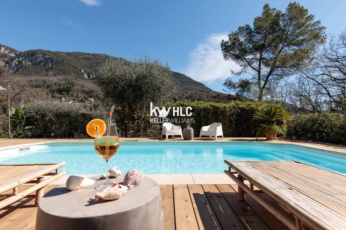 House in Le Bar-sur-Loup, Provence-Alpes-Côte d'Azur, France 1 - 18319592