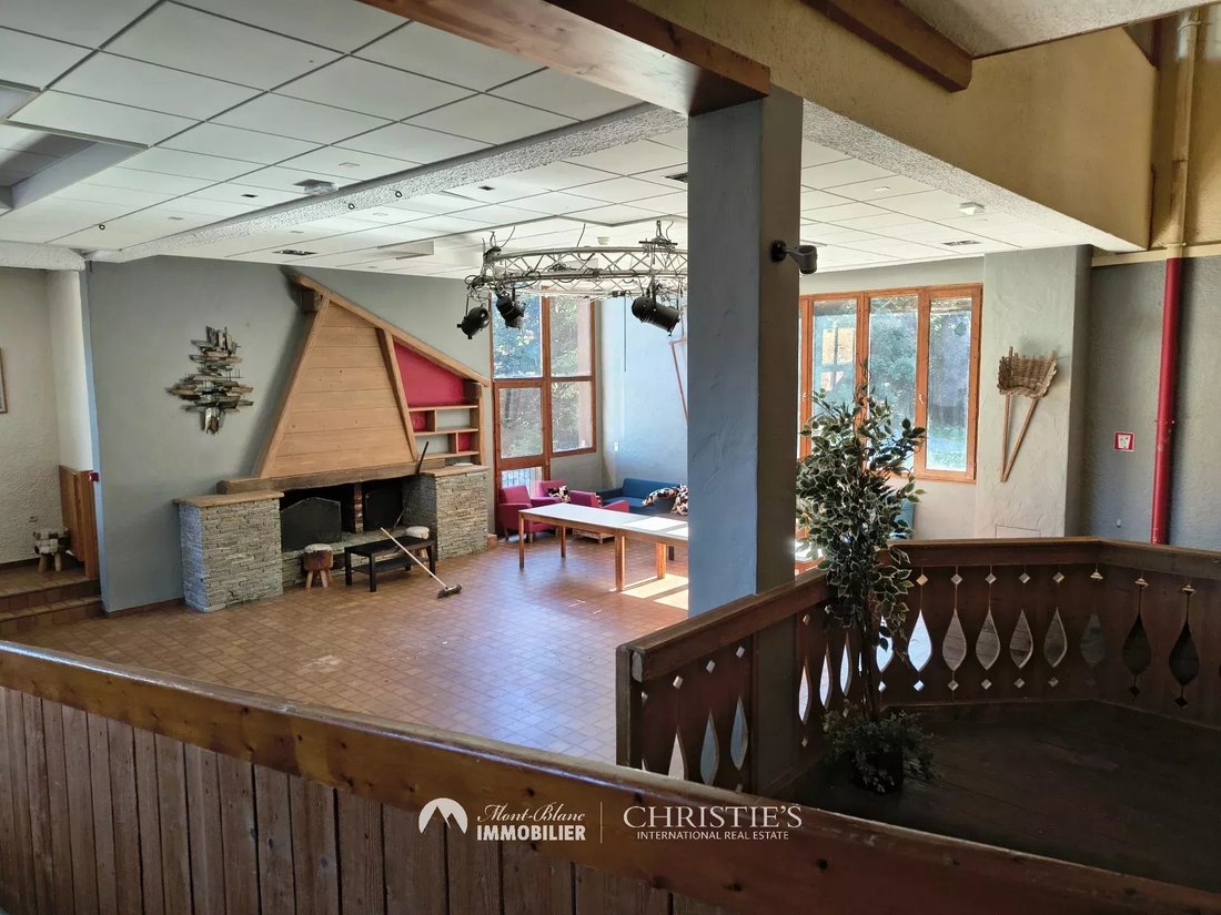 Estate in Saint-Nicolas-la-Chapelle, Auvergne-Rhône-Alpes, France 5 - 18319687