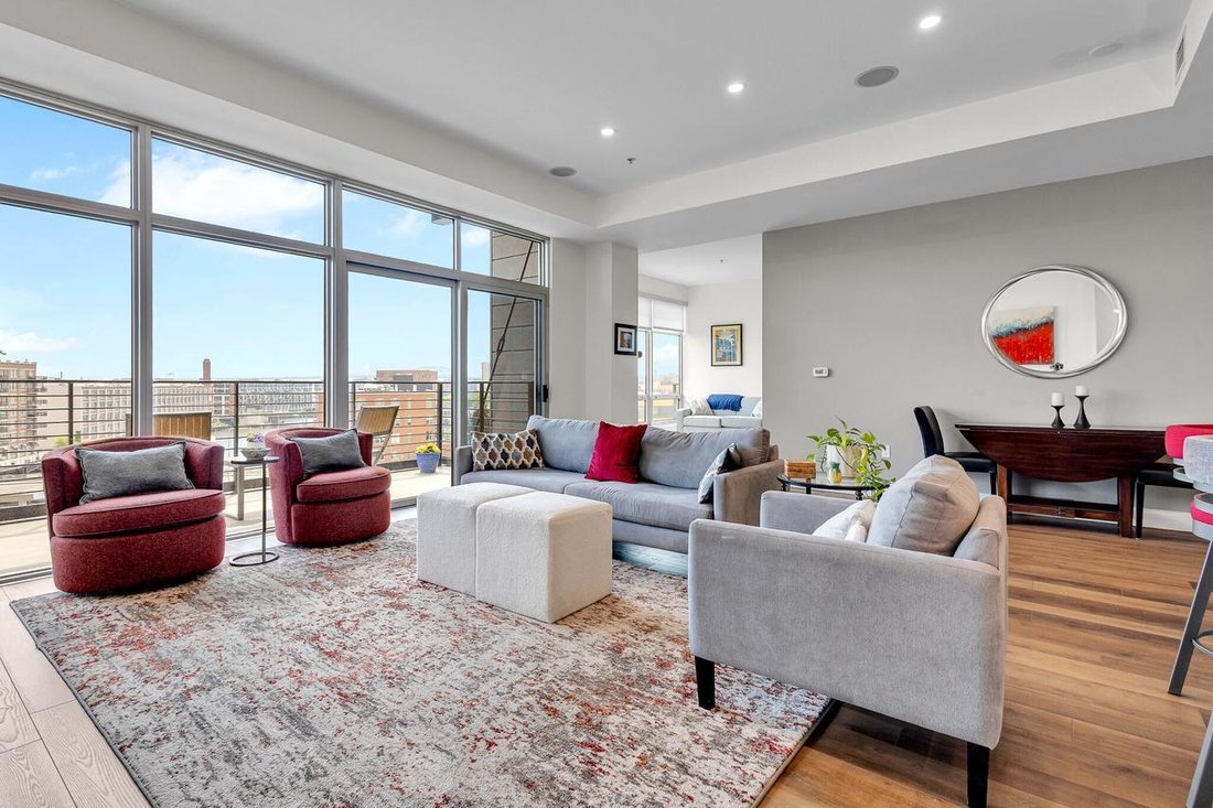 Condo in Milwaukee, Wisconsin, United States 4 - 18320770