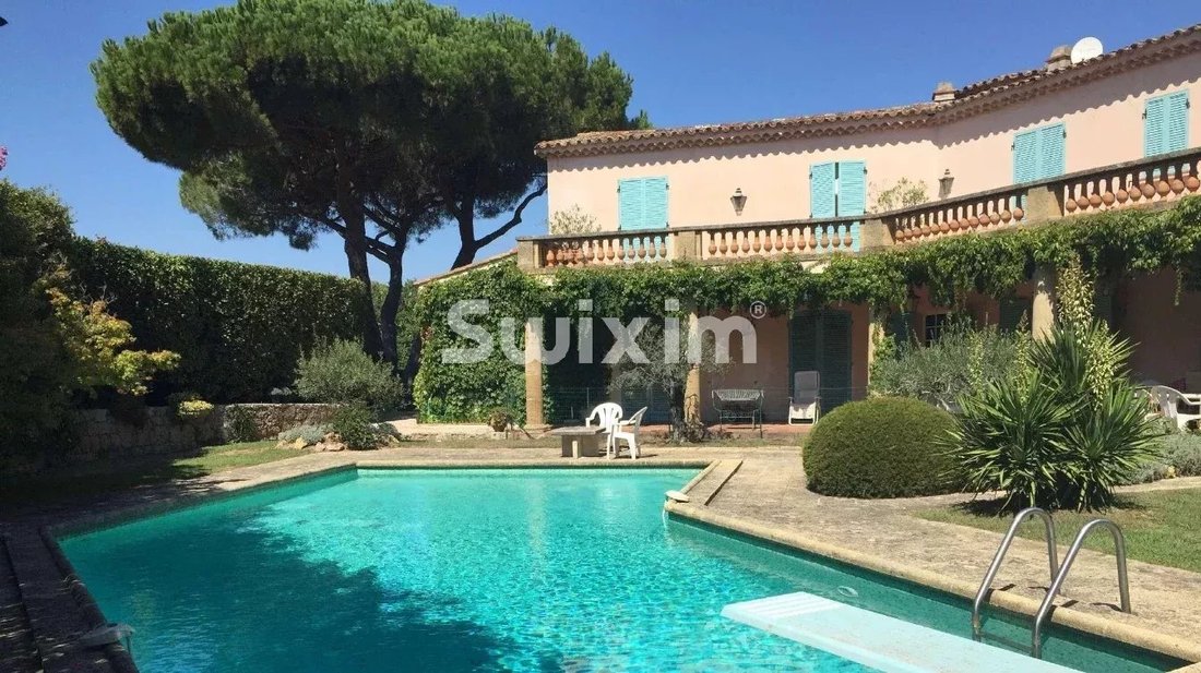 Estate in Zone Ouest Urbaine, Saint-Tropez, France 3 - 18319947