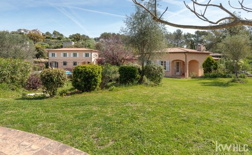Maison à Nord, Roquefort-les-Pins, France 1