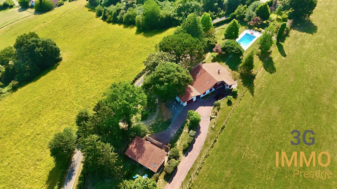 Estate in Saint-Palais, Nouvelle-Aquitaine, France 1 - 17011213