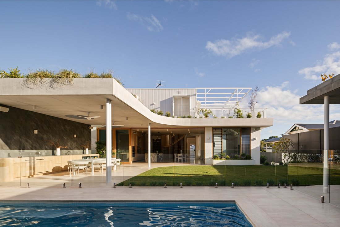 House in Norman Park, Queensland, Australia 1 - 18320887