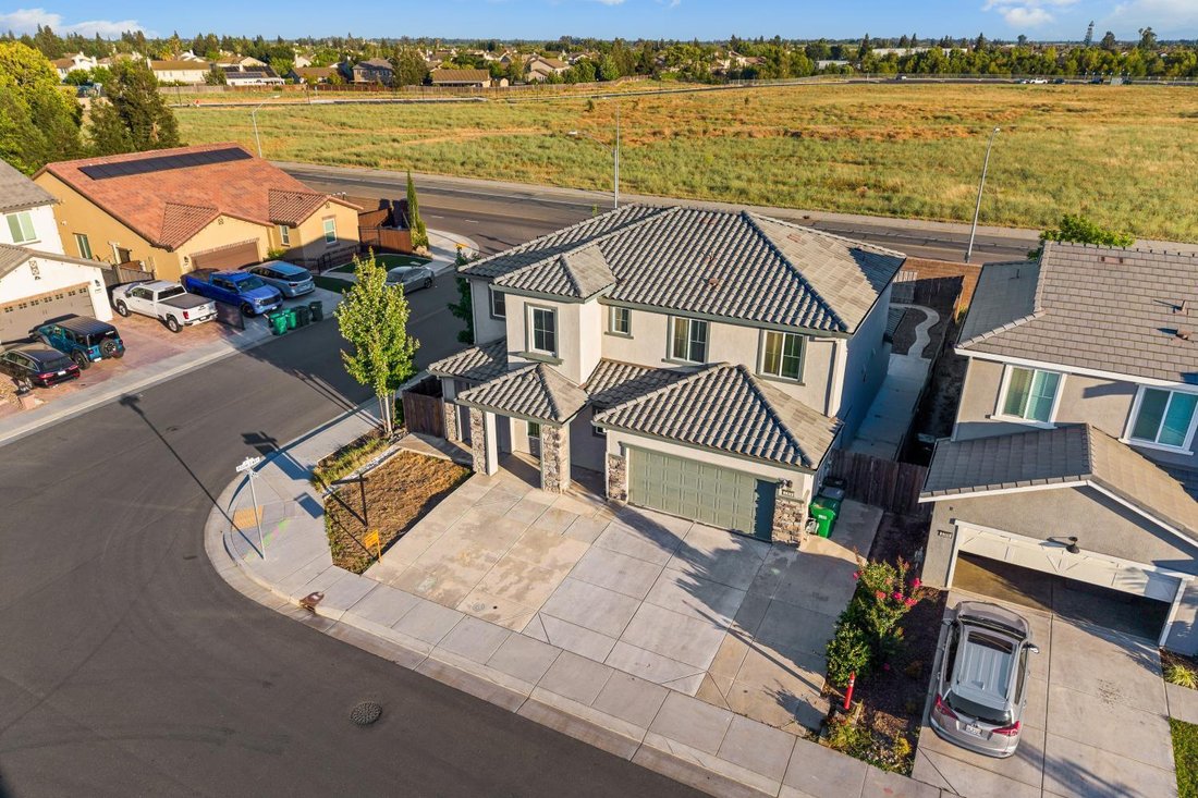 House in Lodi, California, United States 5 - 18314131