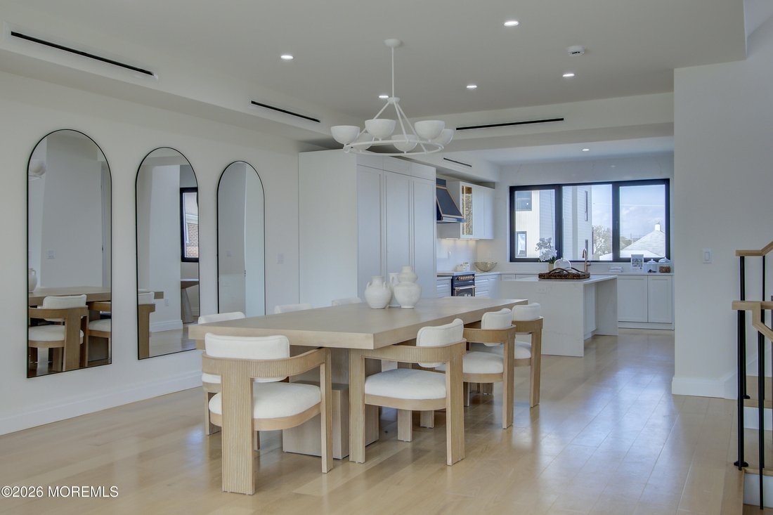 Condo in Long Branch, New Jersey, United States 3 - 18322926