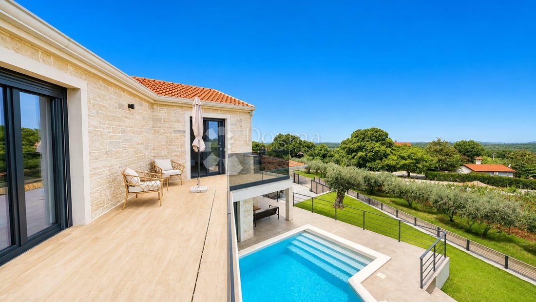 House in Sveti Lovrec Pazenaticki, Istria County, Croatia 3 - 18322838