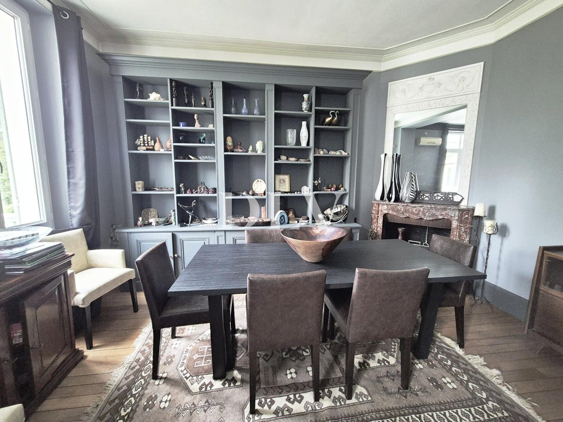 House in Fontainebleau, Ile-de-France, France 5 - 18323630