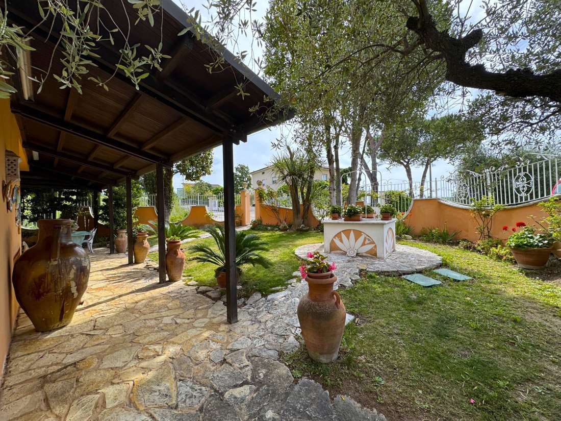 Villa in Southern Rural Area, Fermo, Marche 4 - 18323441