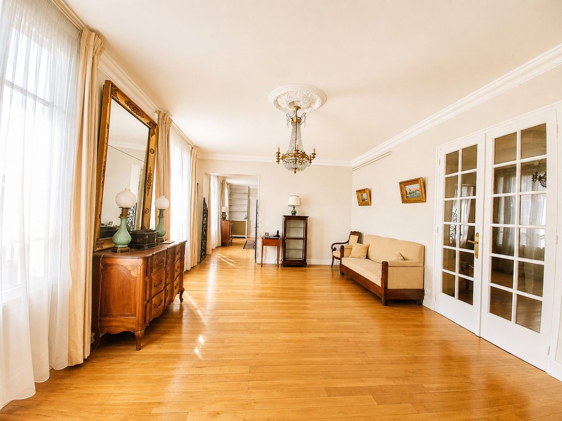 Apartment in Le Vésinet, Ile-de-France, France 1 - 18206876