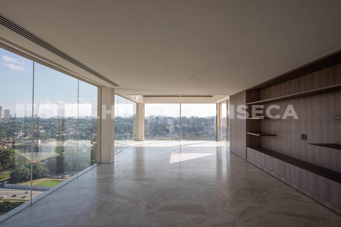 Condo in São Paulo, State of São Paulo, Brazil 1 - 18323580