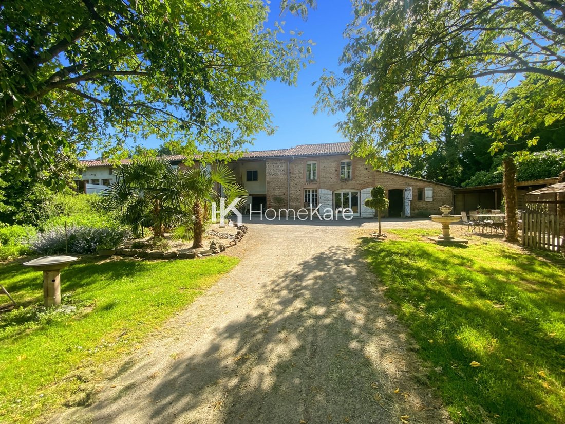 House in Nord Est, Grenade, France 1 - 18323694