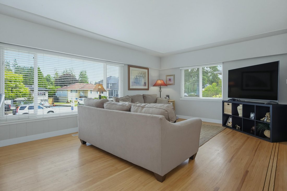 House in Coquitlam, British Columbia, Canada 4 - 18323556