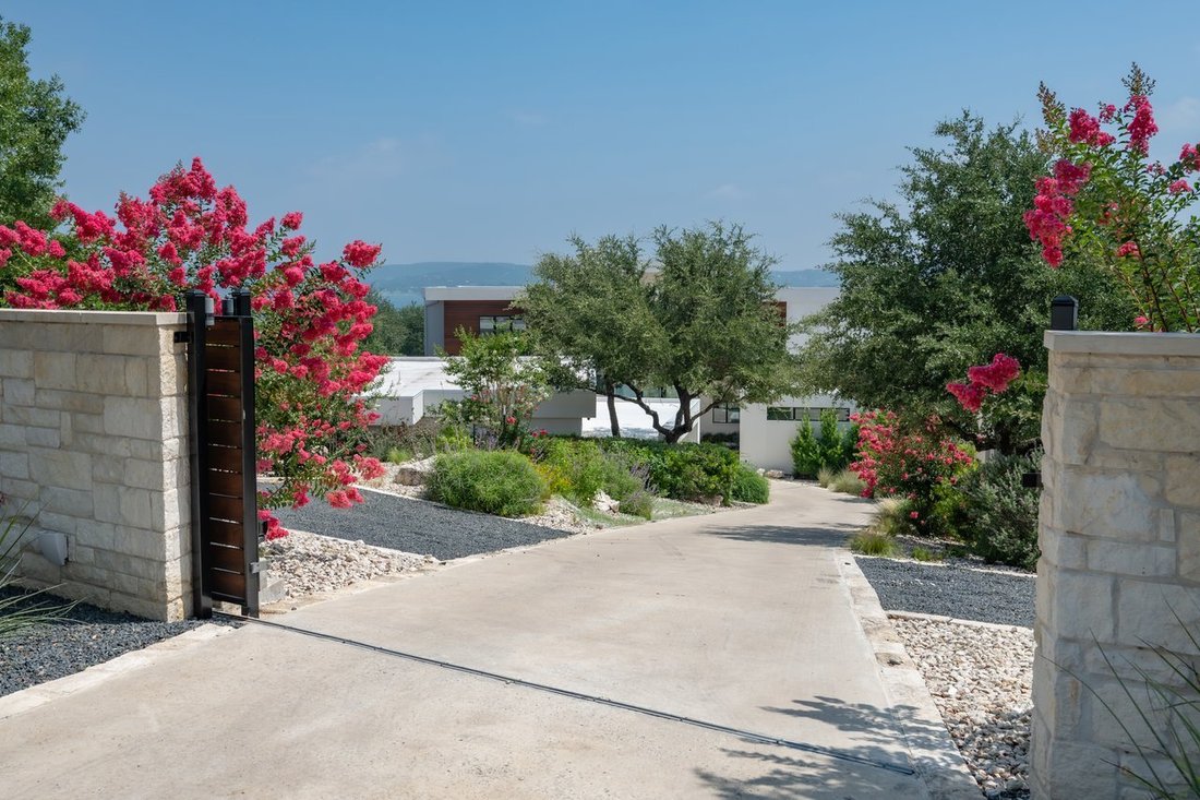 House in Hudson Bend, Texas, United States 2 - 18323588