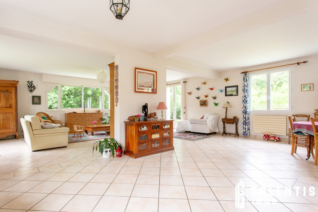 House in La Chapelle-sur-Erdre, Pays de la Loire, France 2 - 18043413