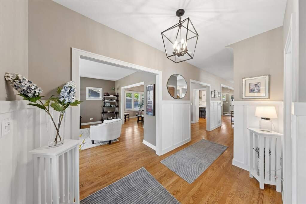 House in Elmhurst, Illinois, United States 4 - 18323799