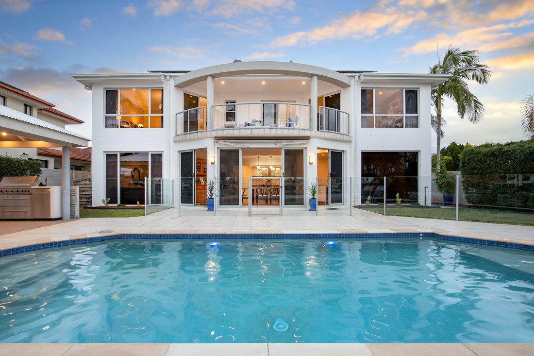 House in Helensvale, Queensland, Australia 2 - 18323787