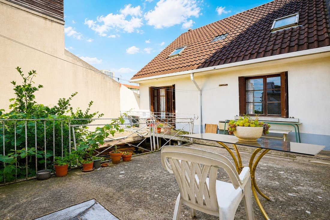 House in Arrondissement of Bobigny, Ile-de-France, France 4 - 18323768