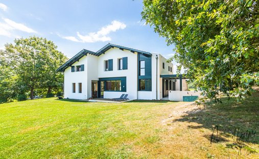 House in Arbonne, Nouvelle-Aquitaine, France 1