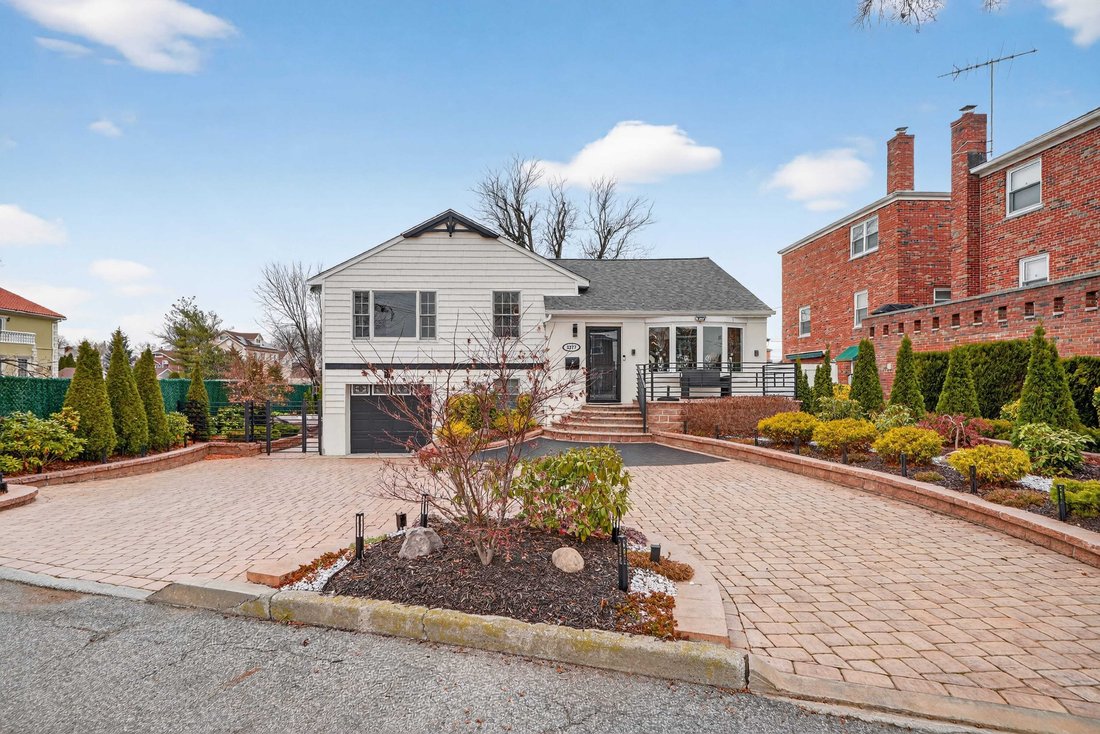 House in New York, New York, United States 2 - 17877966