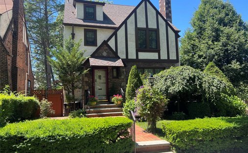 House in Yonkers, New York, United States 1