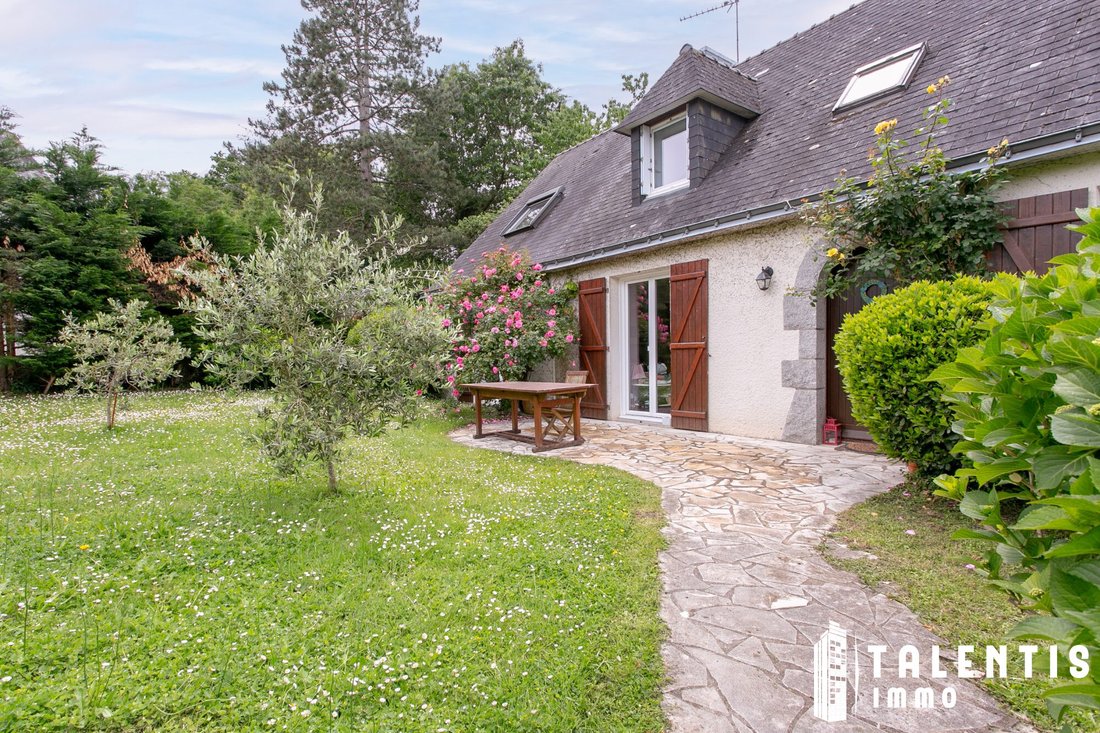 House in La Chapelle-sur-Erdre, Pays de la Loire, France 1 - 18043413