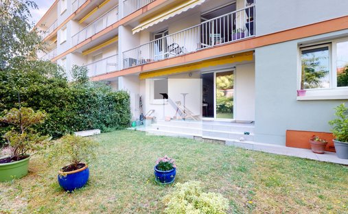 Apartment in Port Neuf, La Rochelle, France 1