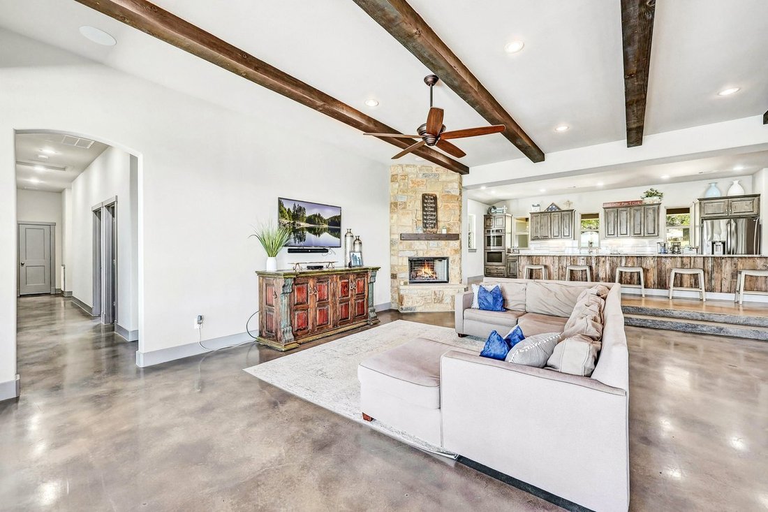 House in Spicewood, Texas, United States 5 - 18323585