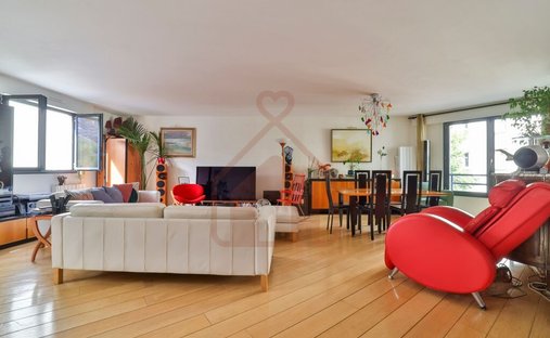 Apartment in Barnufles, Le Kremlin-Bicetre, France 1