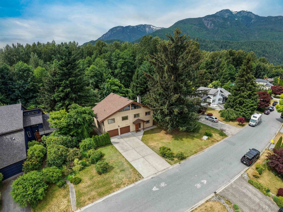 House in Squamish, British Columbia, Canada 1 - 18323470